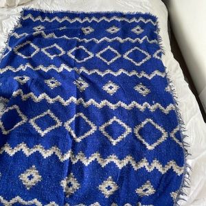 Aritzia Diamond Mosaic Blanket Scarf (full…